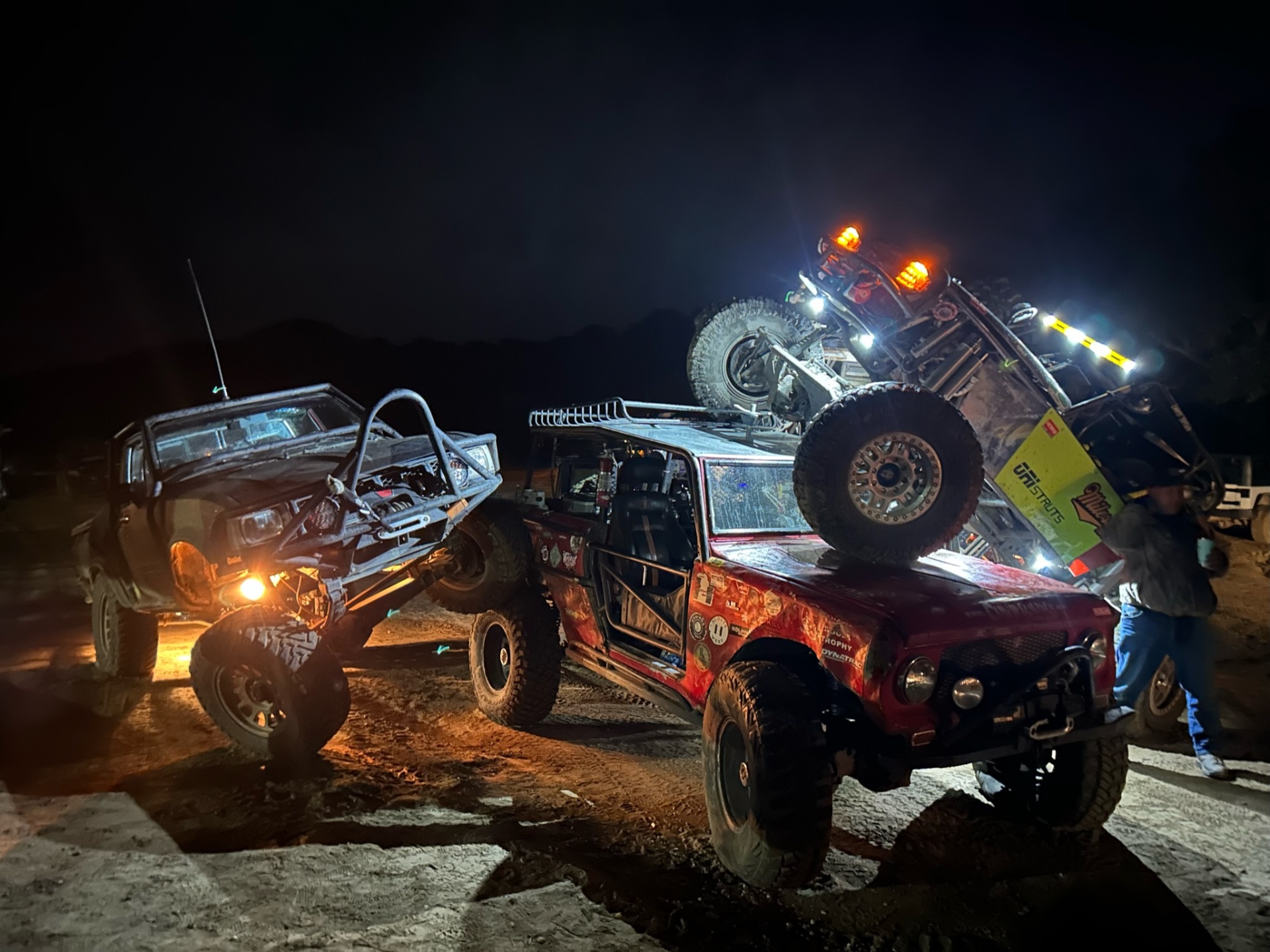 Club rigs flexed out at night
